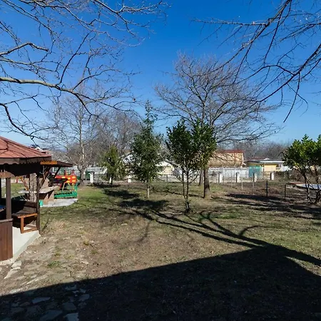 Holiday home Стаи За Гости- Вила Искра2 *